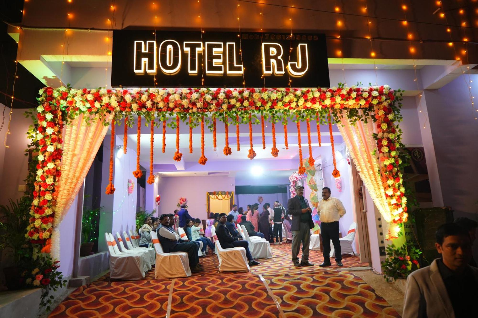 Hotel Rj Патна Экстерьер фото